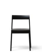 Form & Refine Blueprint Chair เก้าอี้ไม้โอ๊คพนักพิงชิ้นเดียว เบาะโค้งตามสรีระ ดีไซน์เรียบคม ซ้อนเก็บได้ มีทั้งรุ่นไม้และรุ่นหุ้มผ้า Hallingdal