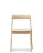 Form & Refine Blueprint Chair เก้าอี้ไม้โอ๊คพนักพิงชิ้นเดียว เบาะโค้งตามสรีระ ดีไซน์เรียบคม ซ้อนเก็บได้ มีทั้งรุ่นไม้และรุ่นหุ้มผ้า Hallingdal