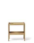โต๊ะข้าง Form & Refine Journal Side Table ไม้โอ๊คยุโรป ขาโต๊ะคมชัด ท็อปขอบโค้ง มีช่องเก็บแมกกาซีน ใช้ได้ทั้งข้างเตียงและโซฟา