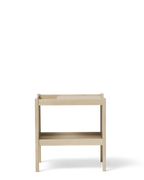 โต๊ะข้าง Form & Refine Journal Side Table ไม้โอ๊คยุโรป ขาโต๊ะคมชัด ท็อปขอบโค้ง มีช่องเก็บแมกกาซีน ใช้ได้ทั้งข้างเตียงและโซฟา