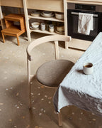 Form & Refine Lunar Chair เก้าอี้ไม้โอ๊คพนักพิงโค้งชิ้นเดียว โครง X-shape เบานั่งสบาย มีทั้งรุ่นไม้และรุ่นหุ้มผ้า Hallingdal ดีไซน์นอร์ดิกร่วมสมัย