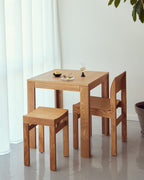 Form & Refine Sonder Stool สตูลไม้โอ๊คเบาะโค้งดีไซน์เรียบโปร่ง สไตล์สแกนดิเนเวียน ใช้เป็นเก้าอี้หรือโต๊ะข้างได้
