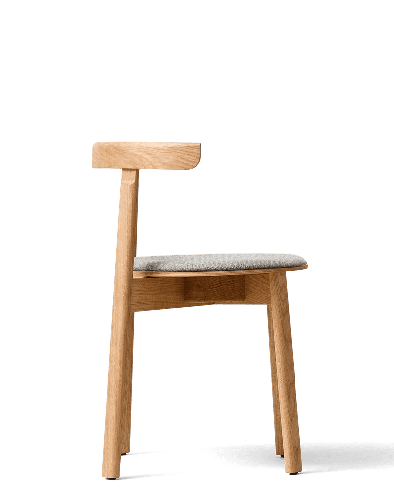 Form & Refine Lunar Chair เก้าอี้ไม้โอ๊คพนักพิงโค้งชิ้นเดียว โครง X-shape เบานั่งสบาย มีทั้งรุ่นไม้และรุ่นหุ้มผ้า Hallingdal ดีไซน์นอร์ดิกร่วมสมัย