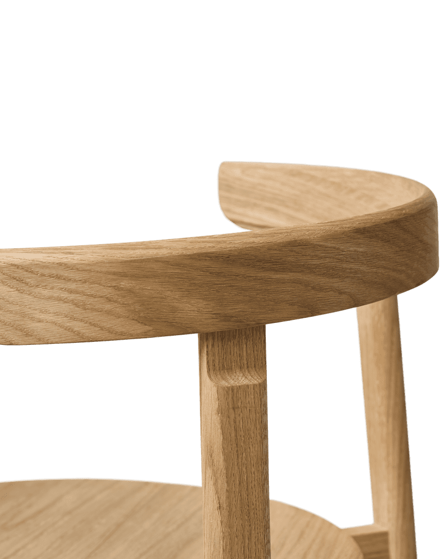 Form & Refine Lunar Chair เก้าอี้ไม้โอ๊คพนักพิงโค้งชิ้นเดียว โครง X-shape เบานั่งสบาย มีทั้งรุ่นไม้และรุ่นหุ้มผ้า Hallingdal ดีไซน์นอร์ดิกร่วมสมัย