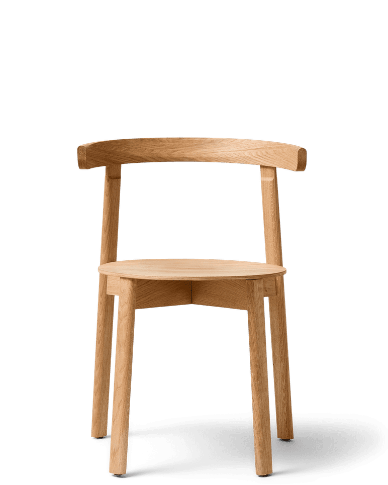 Form & Refine Lunar Chair เก้าอี้ไม้โอ๊คพนักพิงโค้งชิ้นเดียว โครง X-shape เบานั่งสบาย มีทั้งรุ่นไม้และรุ่นหุ้มผ้า Hallingdal ดีไซน์นอร์ดิกร่วมสมัย