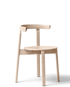 Form & Refine Lunar Chair เก้าอี้ไม้โอ๊คพนักพิงโค้งชิ้นเดียว โครง X-shape เบานั่งสบาย มีทั้งรุ่นไม้และรุ่นหุ้มผ้า Hallingdal ดีไซน์นอร์ดิกร่วมสมัย