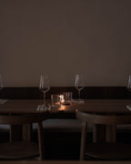 Form & Refine Lunar Chair เก้าอี้ไม้โอ๊คพนักพิงโค้งชิ้นเดียว โครง X-shape เบานั่งสบาย มีทั้งรุ่นไม้และรุ่นหุ้มผ้า Hallingdal ดีไซน์นอร์ดิกร่วมสมัย