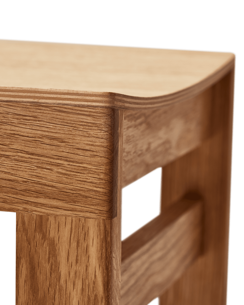 Form & Refine Sonder Stool สตูลไม้โอ๊คเบาะโค้งดีไซน์เรียบโปร่ง สไตล์สแกนดิเนเวียน ใช้เป็นเก้าอี้หรือโต๊ะข้างได้