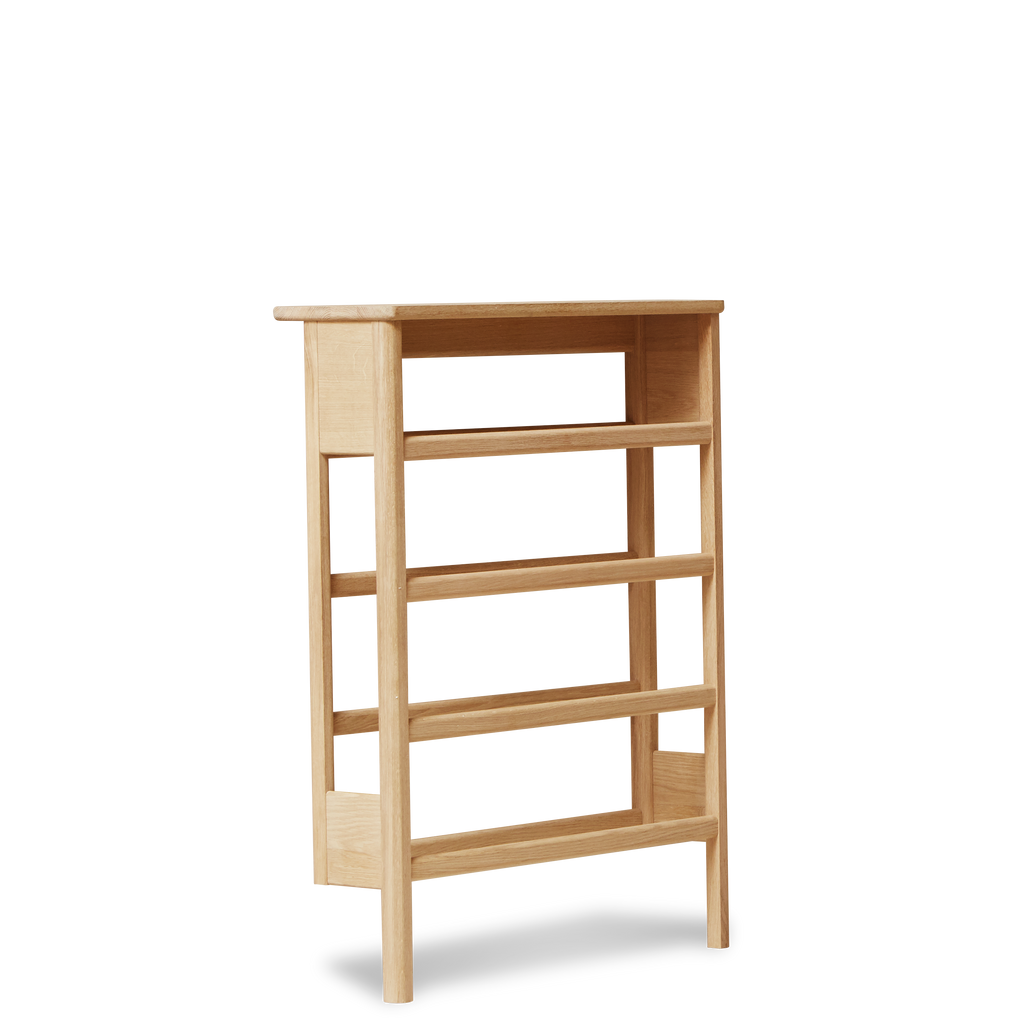 A Line Shoe Rack ชั้นวางรองเท้าไม้โอ๊คพร้อมโต๊ะคอนโซลดีไซน์มินิมอล ออกแบบโดย Jonas Herman