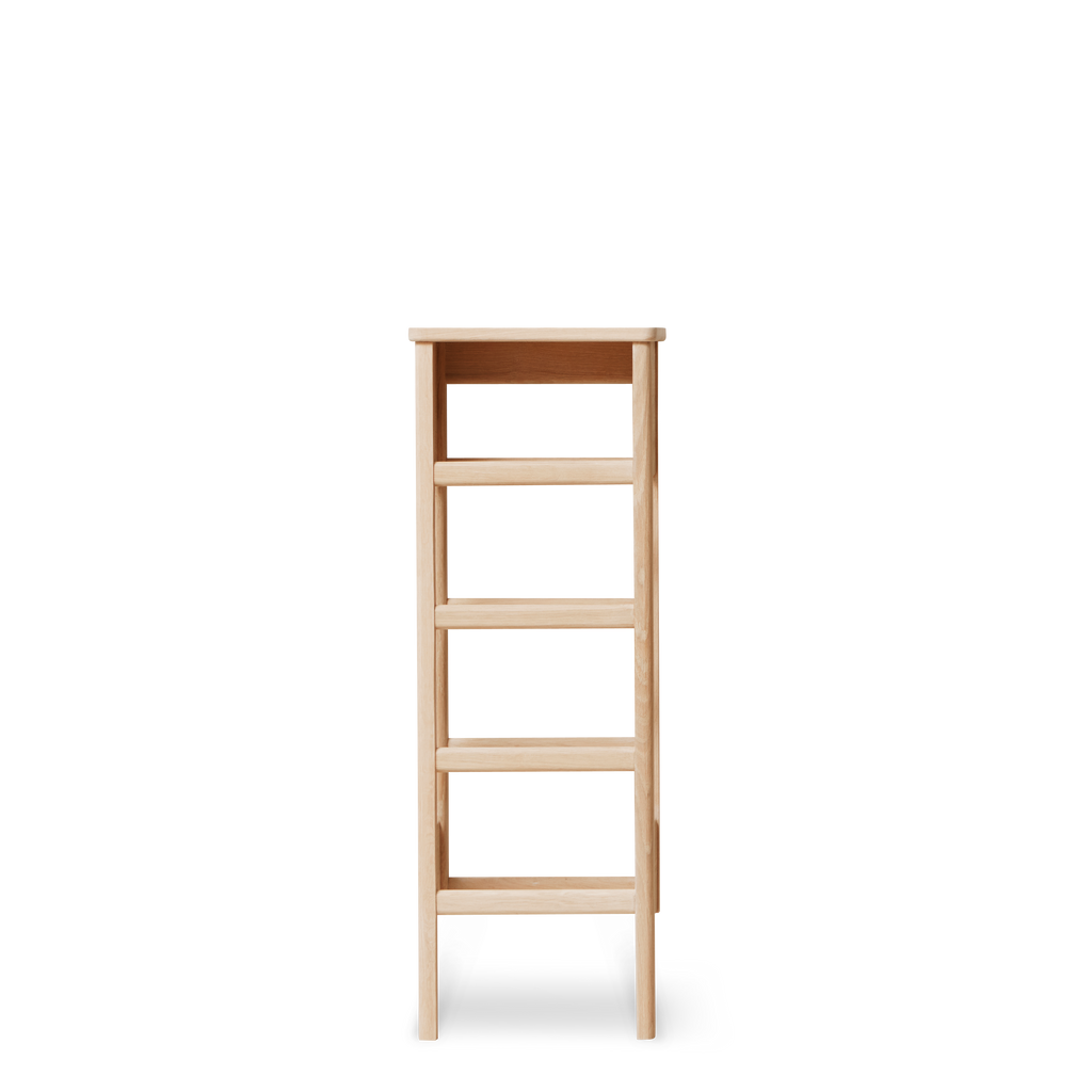 A Line Shoe Rack Small ชั้นวางรองเท้าไม้โอ๊คพร้อมโต๊ะคอนโซลขนาดกะทัดรัด ดีไซน์สแกนดิเนเวียน ออกแบบโดย Jonas Herman