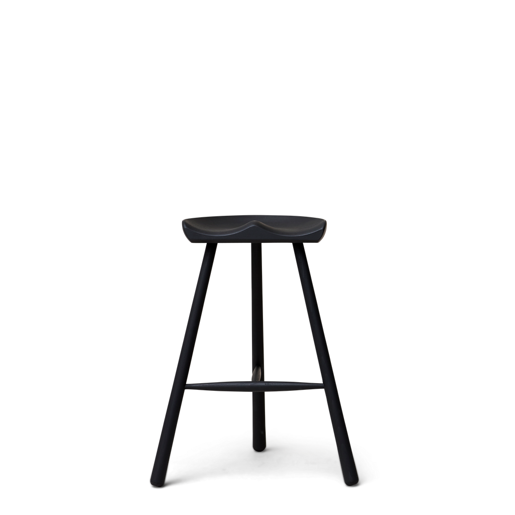 Shoemaker Chair No. 68 เก้าอี้ไม้คลาสสิกที่นั่งแกะจากไม้ชิ้นเดียว ดีไซน์สแกนดิเนเวียน ผลิตในเดนมาร์ก