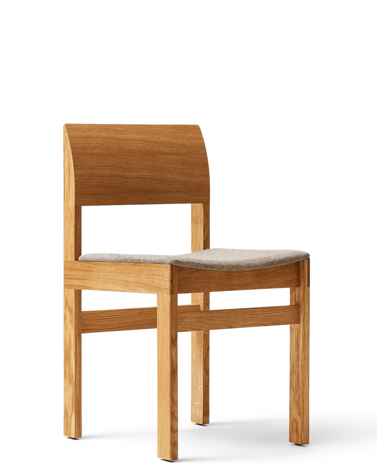 เก้าอี้ Sonder Chair จาก Form & Refine เก้าอี้ไม้โอ๊คดีไซน์นอร์ดิก พนักพิงโค้งยาว นั่งสบาย มีทั้งรุ่นเบาะไม้และรุ่นหุ้มผ้า Hallingdal
