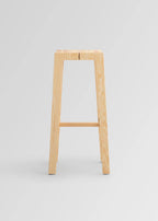 Vaarnii 016 Maasto Bar Stool สตูลไม้ pine โครงสร้างเรียบง่าย พร้อมที่วางเท้า copper