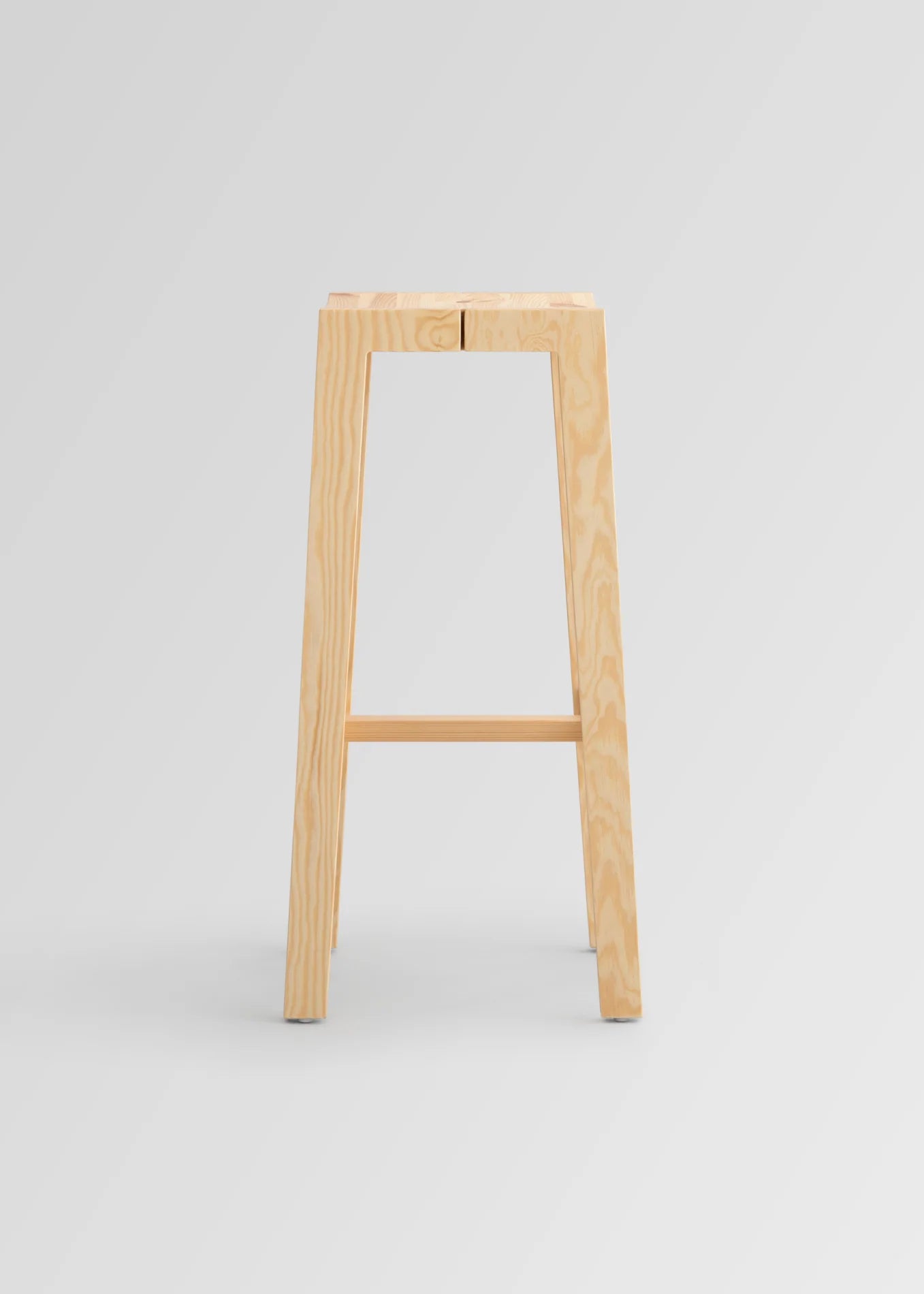 Vaarnii 016 Maasto Bar Stool สตูลไม้ pine โครงสร้างเรียบง่าย พร้อมที่วางเท้า copper