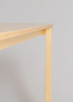 Vaarnii 016 Maasto Dining Table โต๊ะไม้ pine โครงสร้างเรียบง่าย