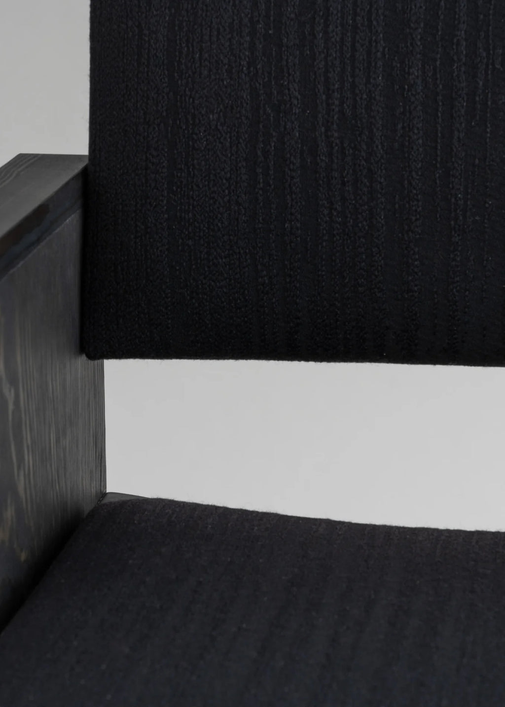 Vaarnii 016 Maasto Dining Armchair Upholstered Black เก้าอี้ไม้ pine สีดำ มีที่วางแขนและเบาะ