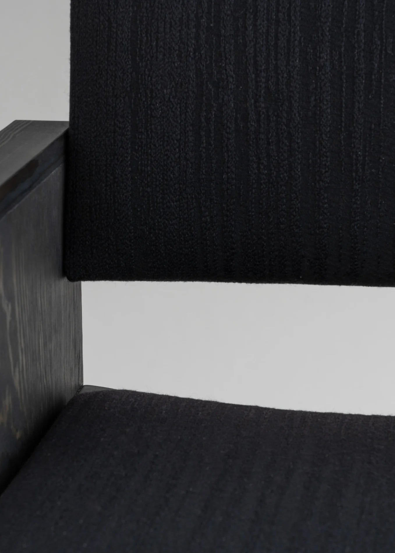 Vaarnii 016 Maasto Dining Armchair Upholstered Black เก้าอี้ไม้ pine สีดำ มีที่วางแขนและเบาะ