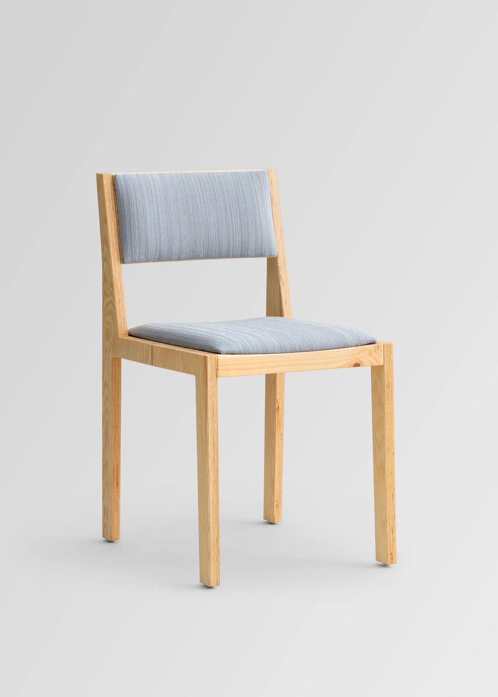 Vaarnii 016 Maasto Dining Chair Upholstered เก้าอี้ไม้ pine พร้อมเบาะรองนั่ง