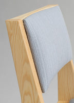 Vaarnii 016 Maasto Dining Chair Upholstered เก้าอี้ไม้ pine พร้อมเบาะรองนั่ง