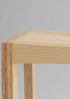 Vaarnii 016 Maasto Bar Stool สตูลไม้ pine โครงสร้างเรียบง่าย พร้อมที่วางเท้า copper