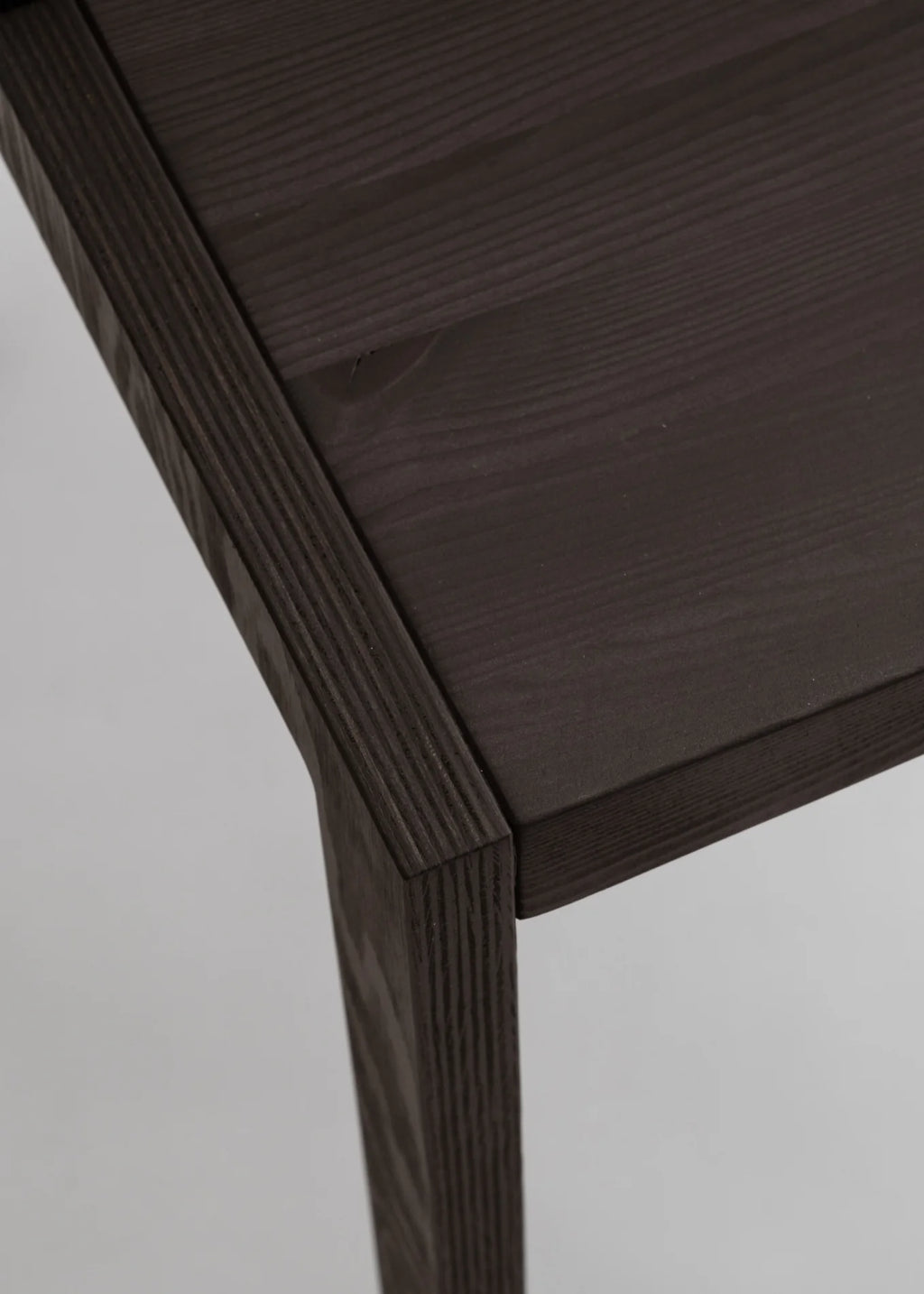 Vaarnii 016 Maasto Dining Armchair Black เก้าอี้ไม้ pine สีดำ มีที่วางแขน