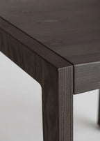 Vaarnii 016 Maasto Dining Chair Black เก้าอี้ไม้ pine สีดำ โครงสร้างเรียบง่าย
