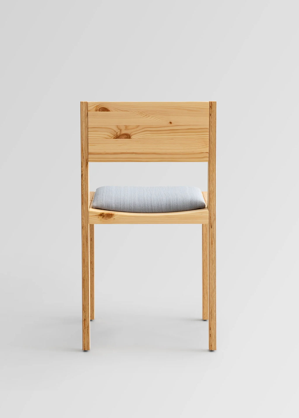 Vaarnii 016 Maasto Dining Chair Upholstered เก้าอี้ไม้ pine พร้อมเบาะรองนั่ง