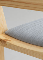 Vaarnii 016 Maasto Dining Chair Upholstered เก้าอี้ไม้ pine พร้อมเบาะรองนั่ง