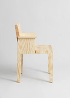 Vaarnii 016 Maasto Dining Armchair เก้าอี้ไม้ pine มีที่วางแขน โครงสร้างเรียบง่าย
