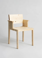 Vaarnii 016 Maasto Dining Armchair เก้าอี้ไม้ pine มีที่วางแขน โครงสร้างเรียบง่าย