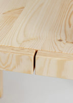 Vaarnii 016 Maasto Dining Chair เก้าอี้ไม้ pine โครงสร้างเรียบง่าย