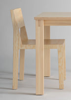 Vaarnii 016 Maasto Dining Chair เก้าอี้ไม้ pine โครงสร้างเรียบง่าย