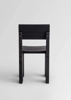 Vaarnii 001 Dining Chair Black เก้าอี้ไม้ pine สีดำ แสดงลายไม้ธรรมชาติ