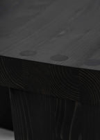 Vaarnii 001 Dining Chair Black เก้าอี้ไม้ pine สีดำ แสดงลายไม้ธรรมชาติ