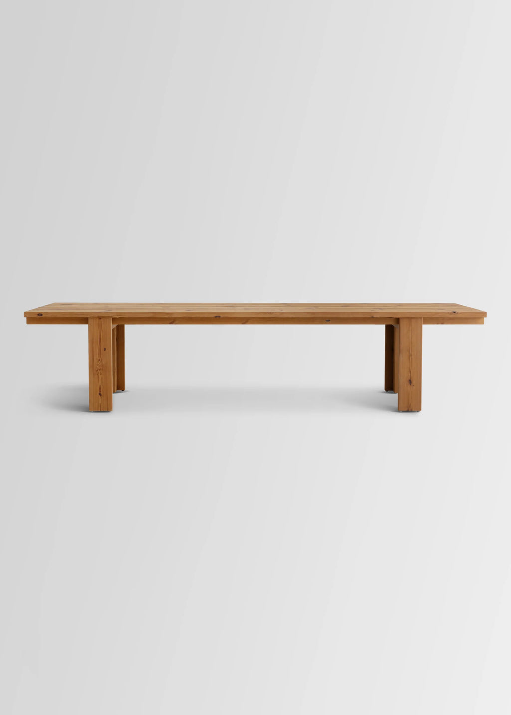 Vaarnii 013 Osa Outdoor Dining Table โต๊ะไม้ pine สำหรับใช้งานกลางแจ้ง