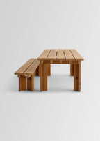 Vaarnii 013 Osa Outdoor Dining Table โต๊ะไม้ pine สำหรับใช้งานกลางแจ้ง