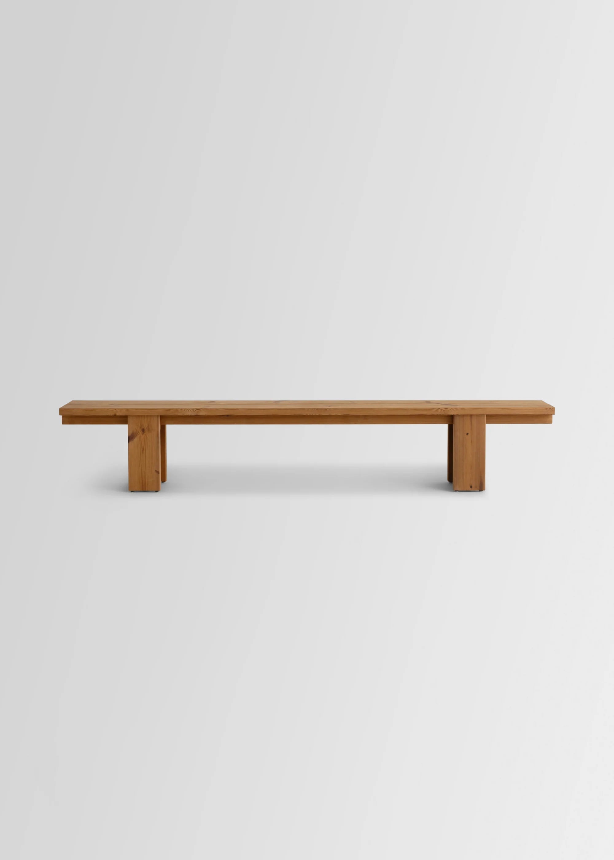Vaarnii 013 Osa Outdoor Bench ม้านั่งไม้ pine สำหรับใช้งานกลางแจ้ง โครงสร้าง modular