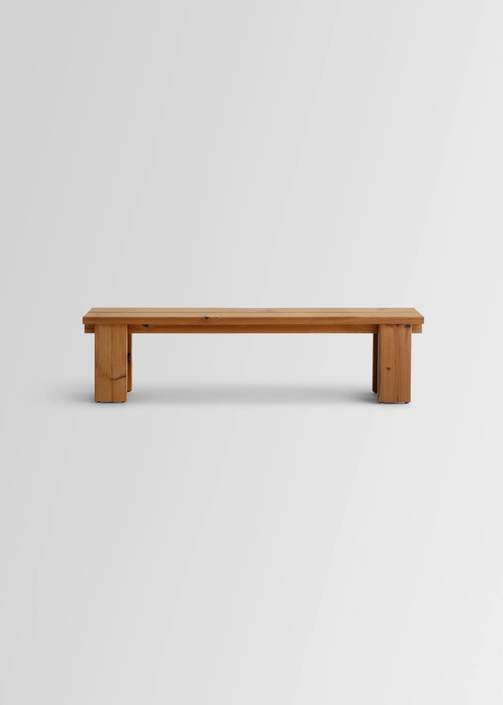 Vaarnii 013 Osa Outdoor Bench ม้านั่งไม้ pine สำหรับใช้งานกลางแจ้ง โครงสร้าง modular