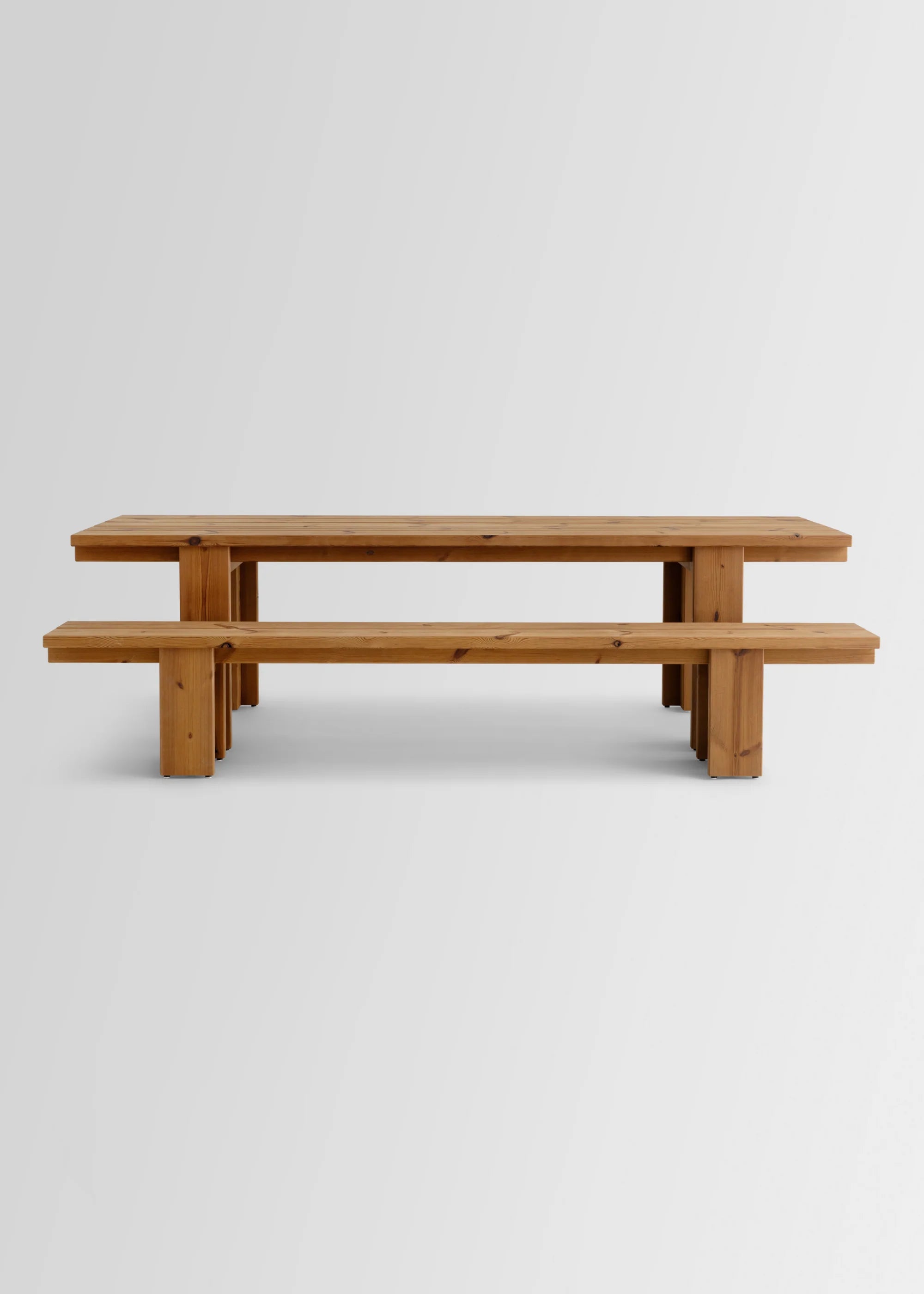 Vaarnii 013 Osa Outdoor Bench ม้านั่งไม้ pine สำหรับใช้งานกลางแจ้ง โครงสร้าง modular