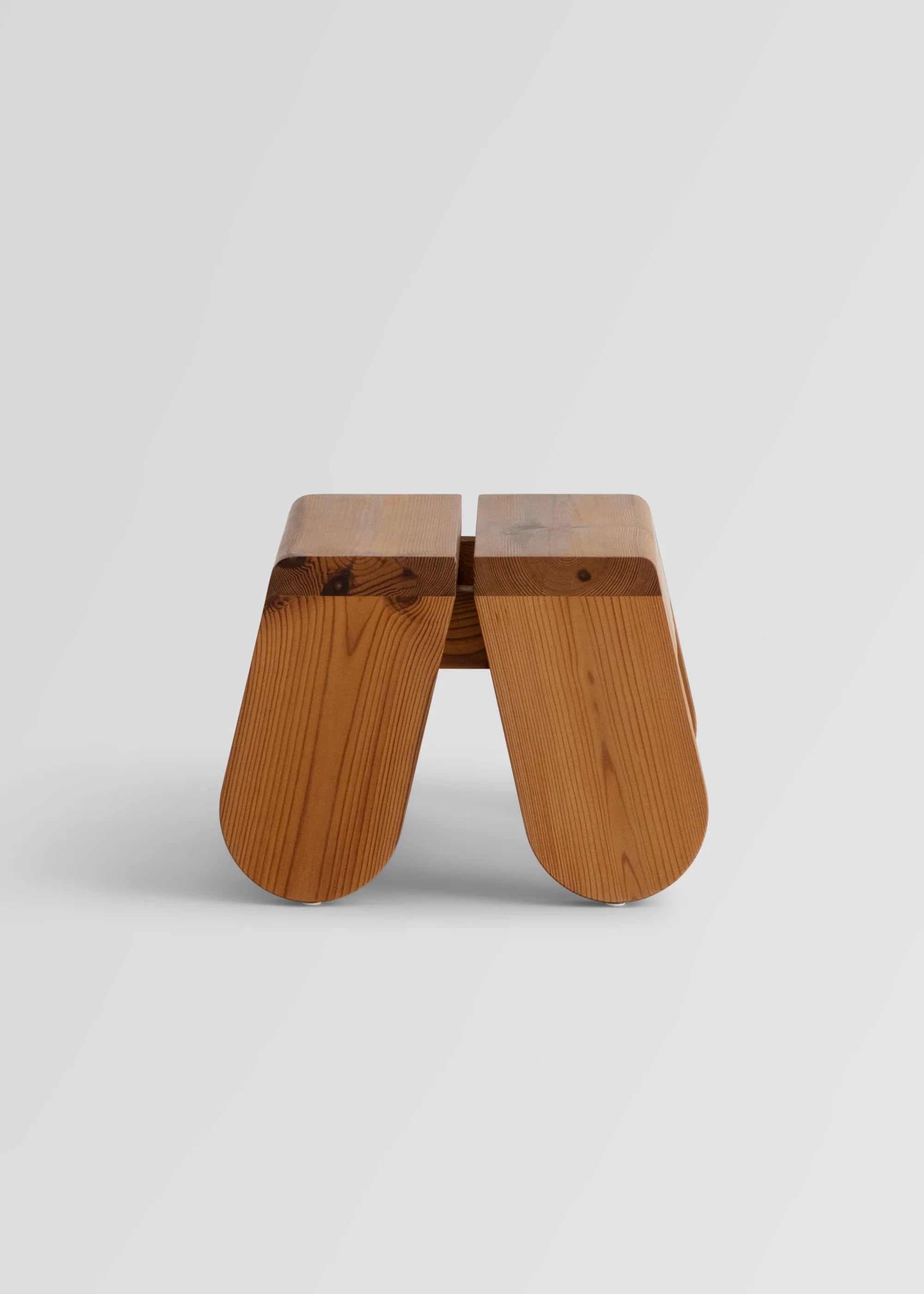 Vaarnii 015 Peace Outdoor Footstool ที่วางเท้าไม้ pine สำหรับใช้งานกลางแจ้ง