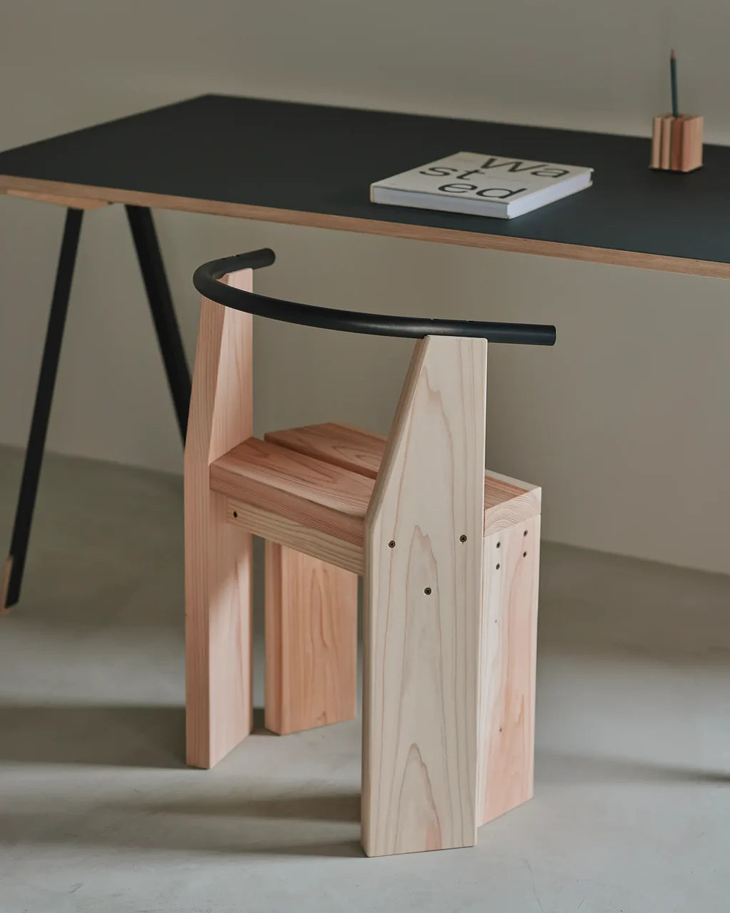 Hiroj Chair