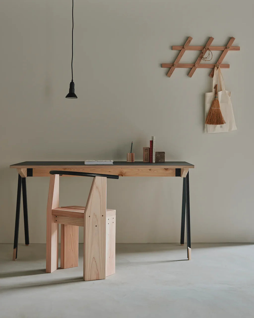 Hiroj Chair
