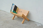 Ishinomaki Laboratory IKS Bookstand ที่วางหนังสือไม้โครงสร้างรูปตัว X ออกแบบโดย Naoya Misawa