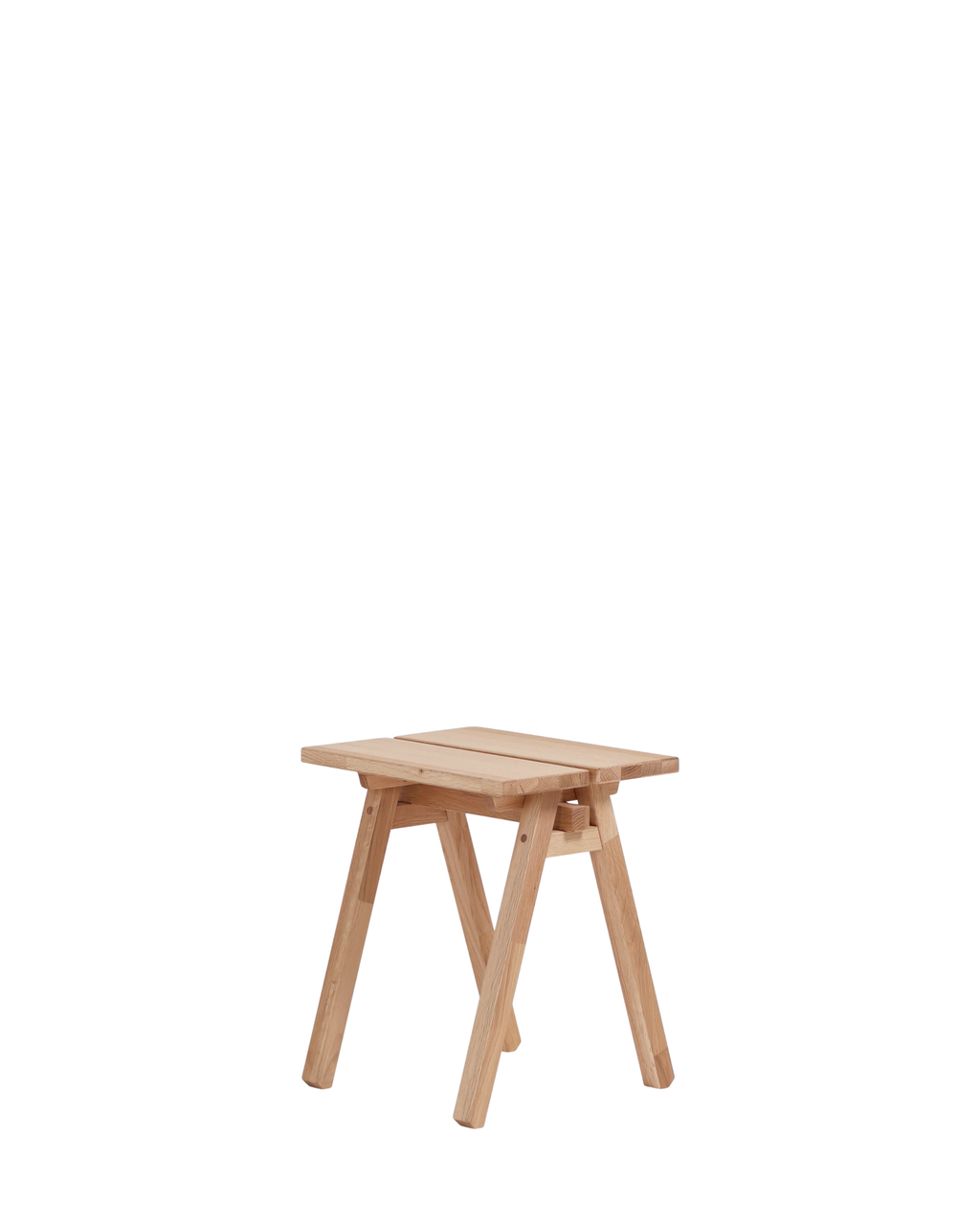 Ishinomaki Laboratory Ishinomaki Stool Maker Pack สตูลไม้ขนาดกะทัดรัด ใช้งานได้ทั้งนั่งและเป็นที่เหยียบ ออกแบบโดย Keiji Ashizawa