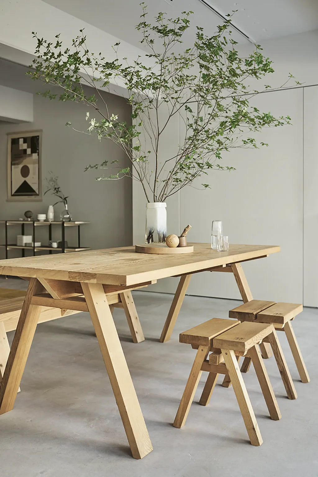 Ishinomaki Laboratory Ishinomaki Stool สตูลไม้ขนาดกะทัดรัด น้ำหนักเบา ออกแบบโดย Keiji Ashizawa