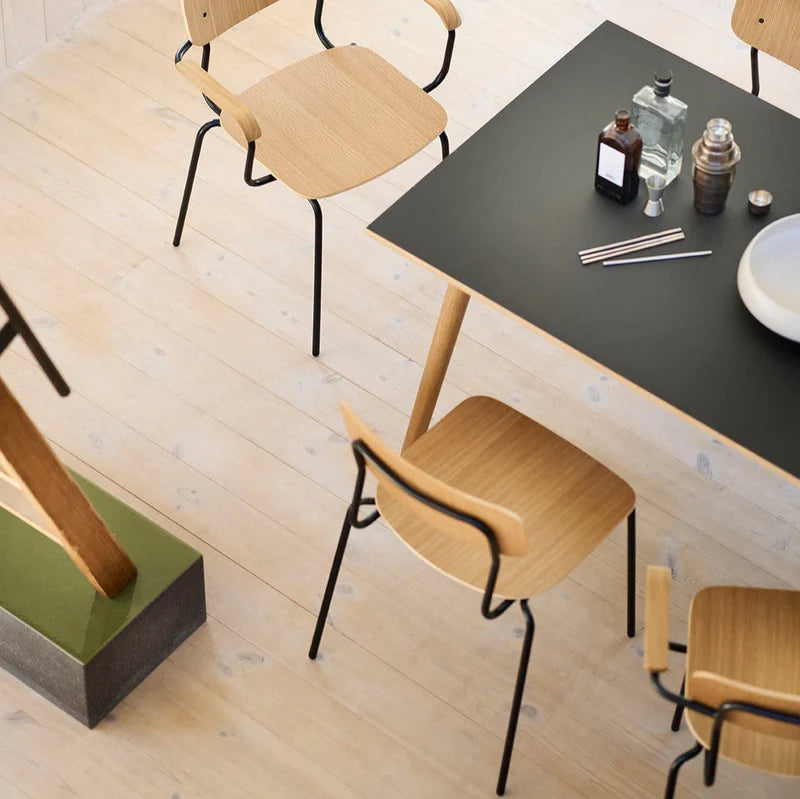 FDB Møbler J182 Holmen Chair เก้าอี้โครงเหล็กที่นั่ง oak veneer ออกแบบโดย Jakob Thau