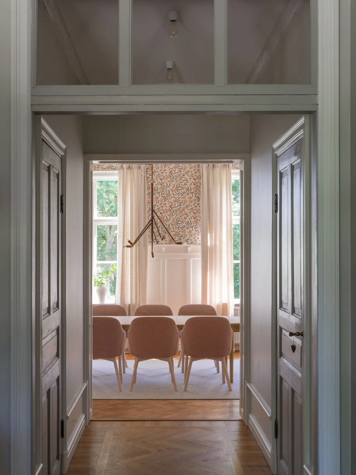 Pillo Armchair