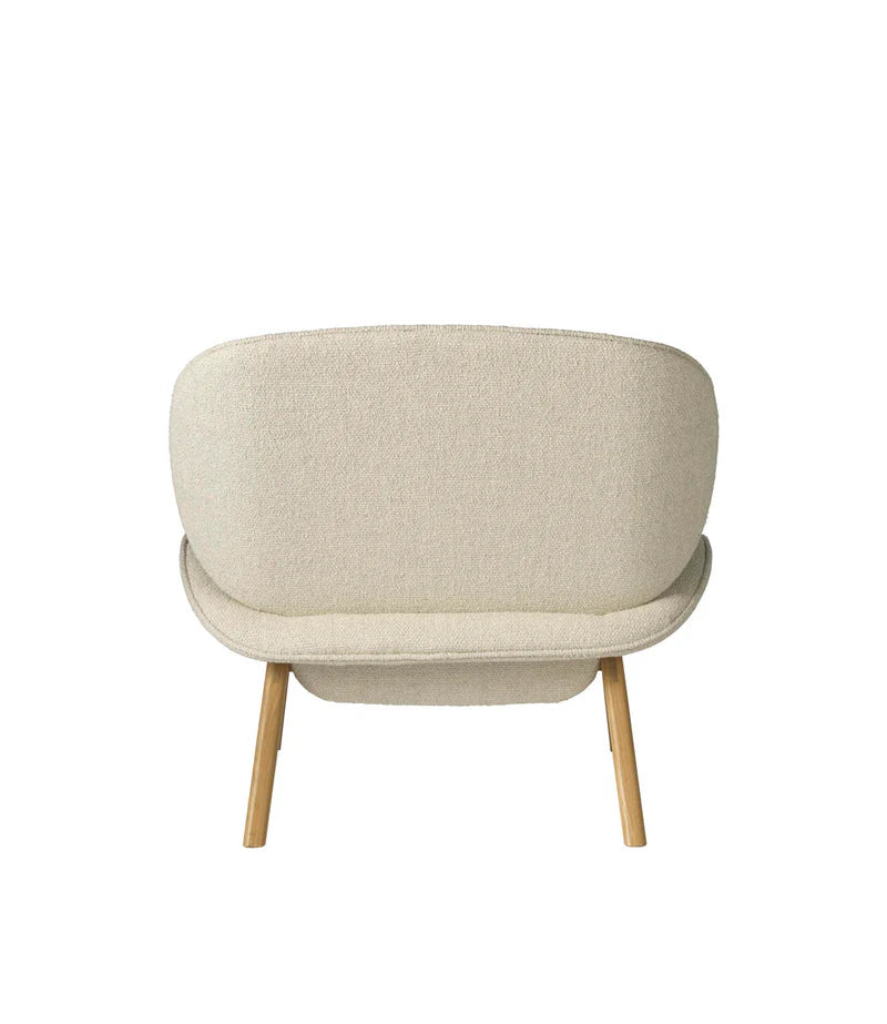 FDB Møbler L32 Suru Lounge Chair เก้าอี้เลานจ์ไม้โอ๊คพร้อมเบาะผ้าดีไซน์ผสมผสานญี่ปุ่นและสแกนดิเนเวียน ออกแบบโดย Carina Maria Mølgaard Nielsen