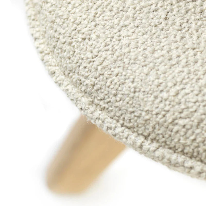 FDB Møbler L32 Suru Lounge Chair เก้าอี้เลานจ์ไม้โอ๊คพร้อมเบาะผ้าดีไซน์ผสมผสานญี่ปุ่นและสแกนดิเนเวียน ออกแบบโดย Carina Maria Mølgaard Nielsen