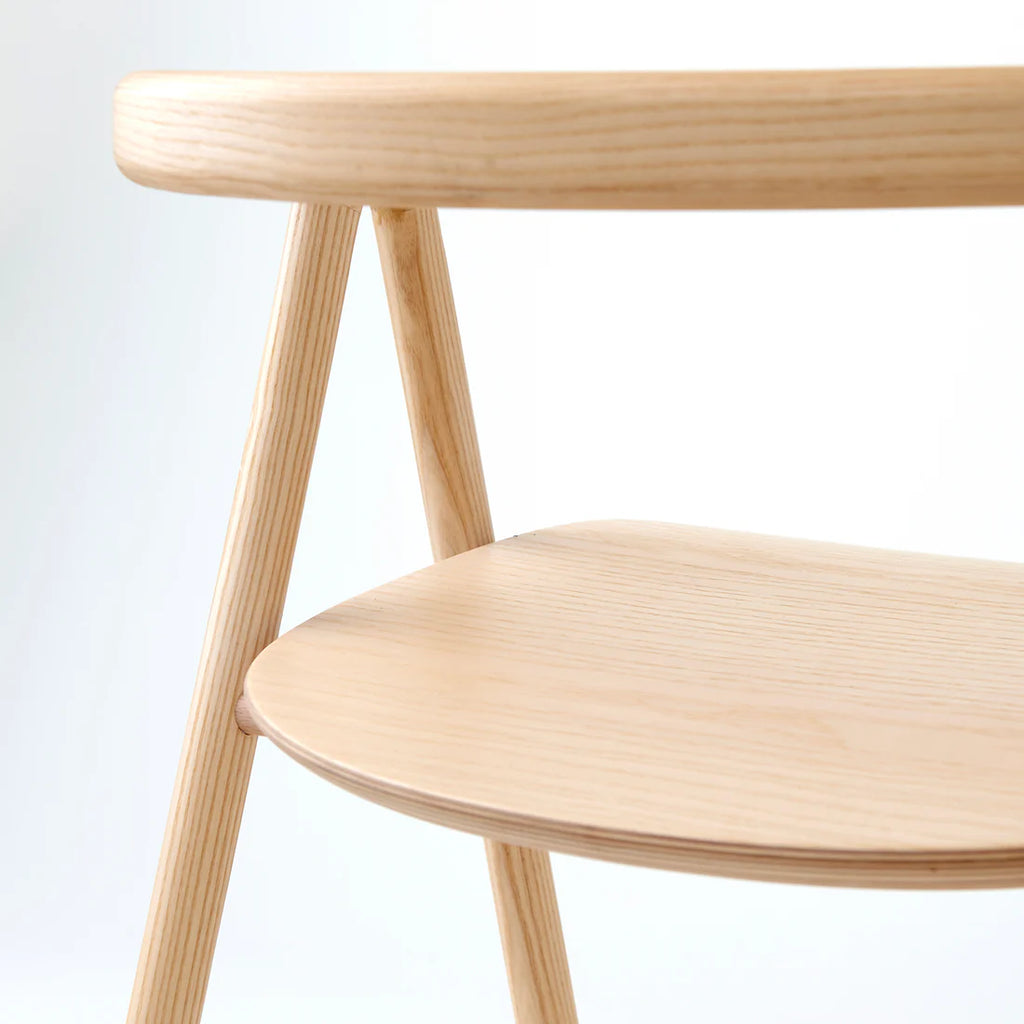 Made by Choice LAAKSO Dining Chair เก้าอี้ไม้ ash พร้อม U-shaped backrest ออกแบบโดย Saku Sysiö